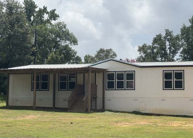Property at 307 Magnolia Lake Dr, Livingston, TX 77351, 3 beds, 2 baths
