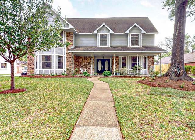Property at 2414 Brookdale Dr, Houston, TX 77339, 4 beds, 2.5 baths
