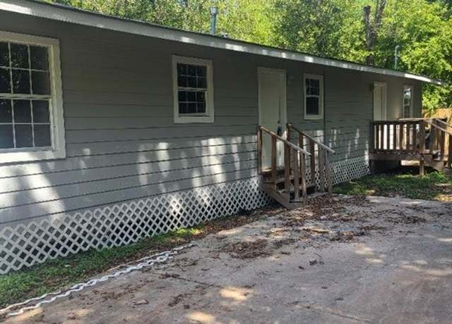 Property at 13703 Segrest Dr, Houston, TX 77047, 2 beds, 1 bath