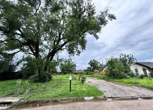 Property at 959 Greatwood Dr, Houston, TX 77013