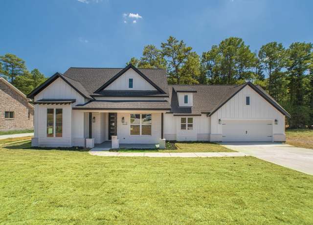 Property at 66 Westwood Dr E, Trinity, TX 75862, 3 beds, 3 baths