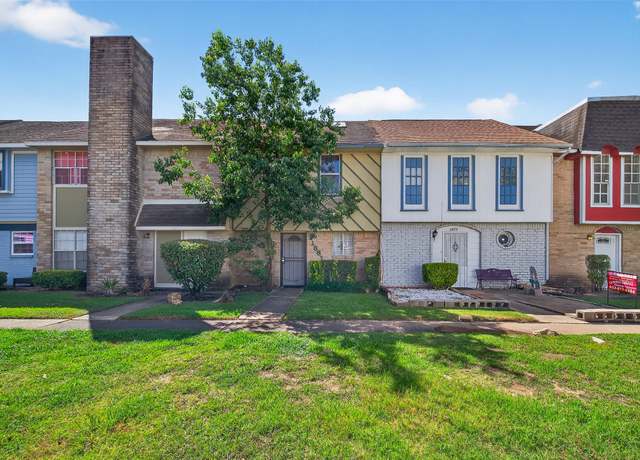 Property at 11881 Algonquin Dr, Houston, TX 77089, 2 beds, 1.5 baths
