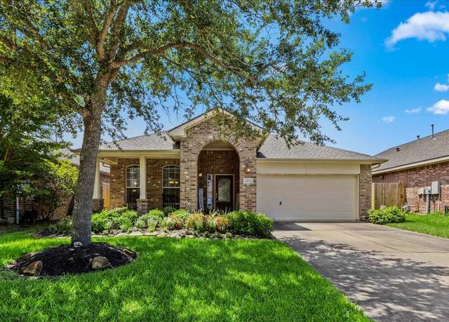 Property at 4472 Gerona St, League City, TX 77573, 3 beds, 2 baths