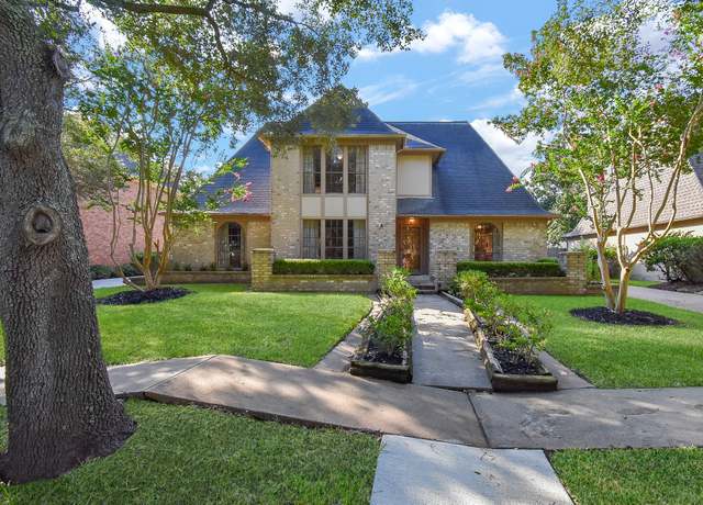 Property at 2311 Stephens Grant Dr, Sugar Land, TX 77479, 4 beds, 3.5 baths