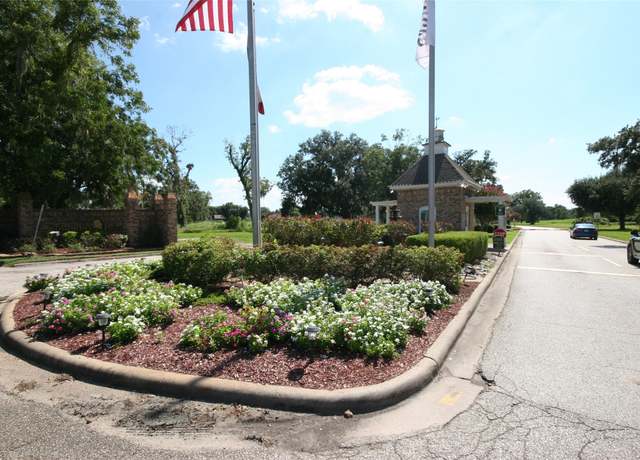 Property at 434 Wellshire Dr, West Columbia, TX 77486