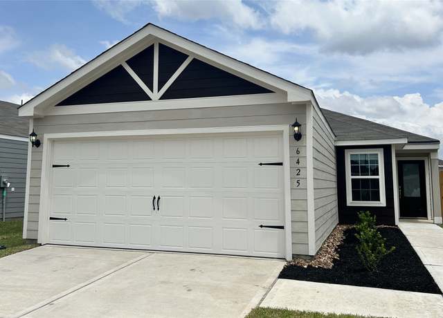 Property at 6425 Winter Elm St, Houston, TX 77048, 3 beds, 2 baths