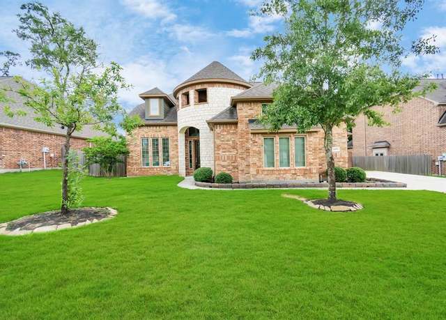 Property at 2019 Doolan Dr, Conroe, TX 77301, 4 beds, 3.5 baths