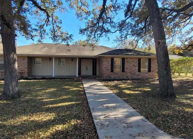 Property at 4844 Afton Oaks Dr, College Station, TX 77845, 4 beds, 3 baths