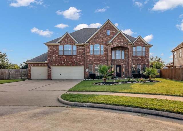 Property at 2402 Leslie Ln, Deer Park, TX 77536, 5 beds, 3.5 baths