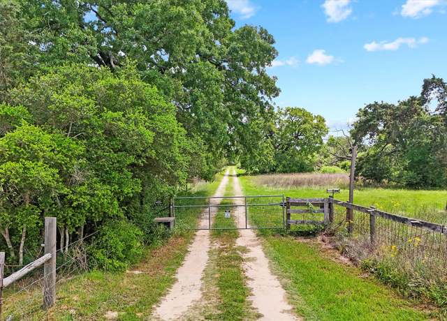 Property at 41481 Fm 3346 Rd, Hempstead, TX 77445, 2 beds, 1 bath