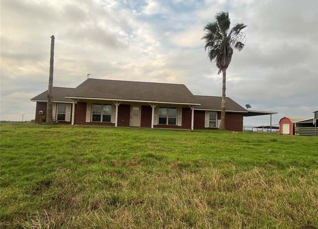 Property at 5011 County Road 868d, Brazoria, TX 77422, 3 beds, 2 baths