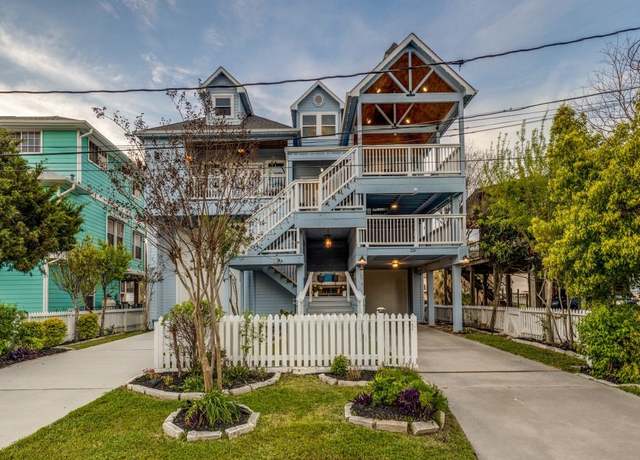 Property at 126 E Shore Dr, Clear Lake Shores, TX 77565, 4 beds, 4.5 baths