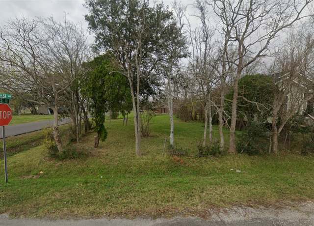 Property at 601 15th St, Port Arthur, TX 77640