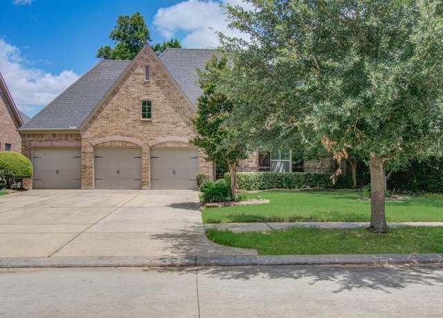 Property at 10202 S Goshawk Trl, Conroe, TX 77385, 5 beds, 4 baths