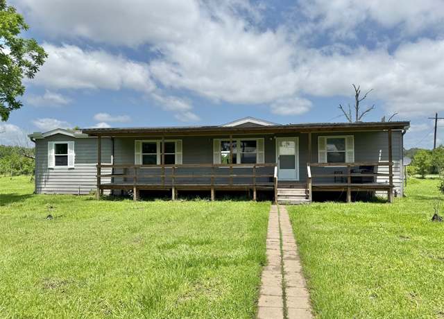 Property at 17196 Westbury Rd, Beaumont, TX 77713, 3 beds, 3 baths