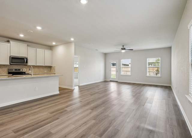 Property at 17909 Stone Terrace Ct, Montgomery, TX 77316, 5 beds, 4 baths