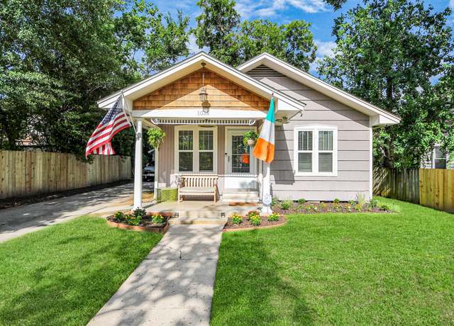 Property at 1038 Lawrence St, Houston, TX 77008, 3 beds, 2 baths