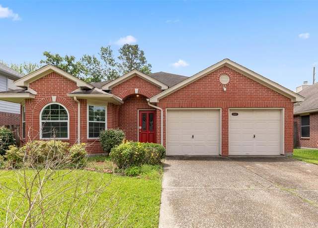 Property at 21463 Palace Pines Dr, Kingwood, TX 77339, 3 beds, 2 baths