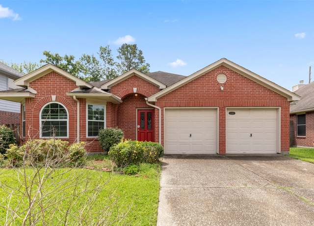 Property at 21463 Palace Pines Dr, Kingwood, TX 77339, 3 beds, 2 baths