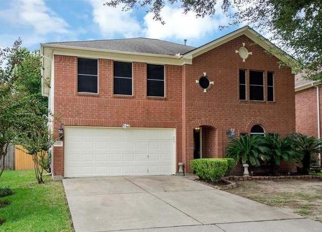 Property at 12027 Thornburg Ln, Houston, TX 77067, 4 beds, 2.5 baths