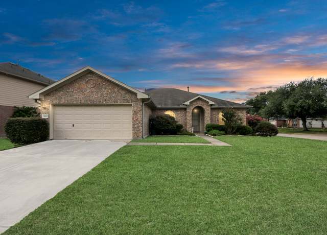 Property at 21823 Wildcroft Dr, Katy, TX 77449, 4 beds, 2 baths