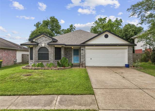 Property at 4522 Fox Run St, Pearland, TX 77584, 3 beds, 2 baths