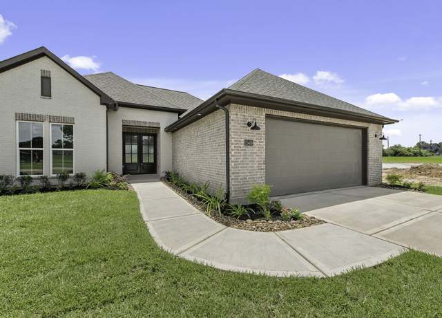 Property at 15408 Sandtrap Dr, Waller, TX 77484, 4 beds, 2.5 baths