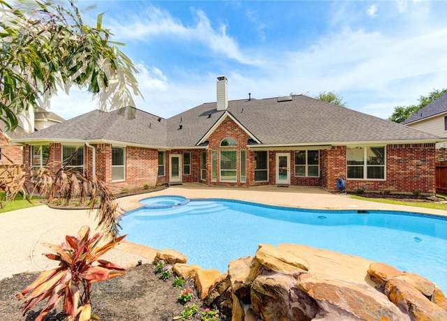 Property at 21114 Falcon Creek Ct, Richmond, TX 77406, 4 beds, 2.5 baths