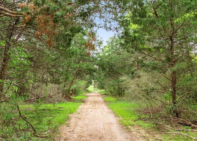 Property at 2062 N FM 1291, Fayetteville, TX 78940, 3 beds, 2 baths