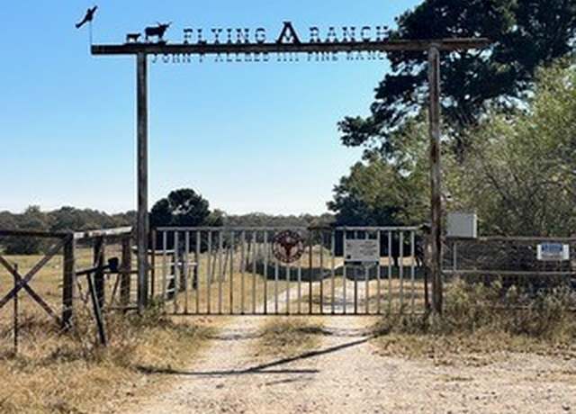 Property at 1111 Pine Ranch Rd, Seguin, TX 78155, 3 beds, 2 baths