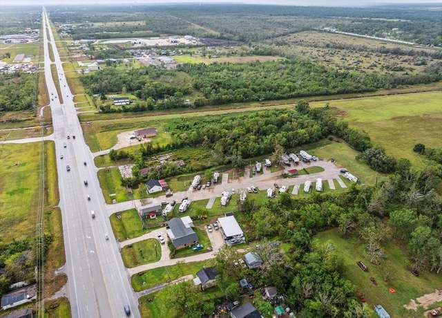 Property at 14078 S Highway 288b, Angleton, TX 77515, 1 bath