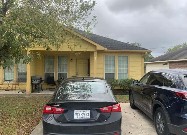 Property at 3106 Grassmere St Unit A/B, Houston, TX 77051, 9 beds, 4 baths