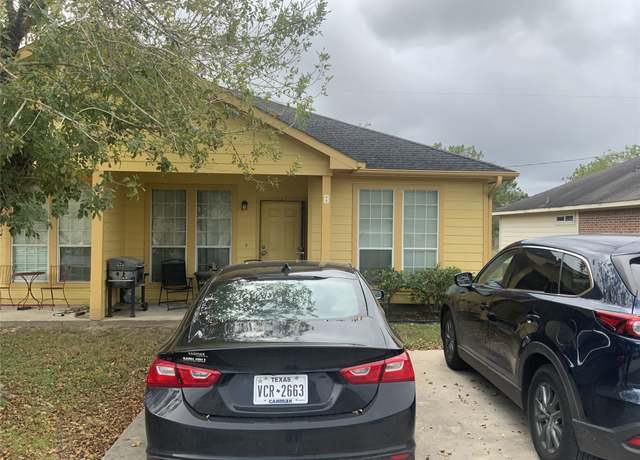 Property at 3106 Grassmere St Unit A/B, Houston, TX 77051, 6 beds, 4 baths