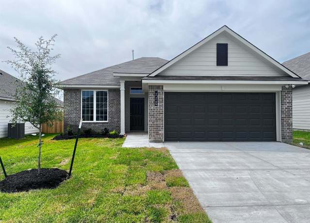 Property at 220 New Dawn Trl, Huntsville, TX 77320, 3 beds, 2 baths