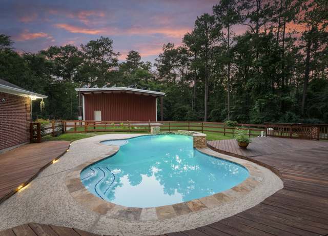 Property at 19906 Bayberry Creek Drive Dr, Magnolia, TX 77355, 5 beds, 3 baths