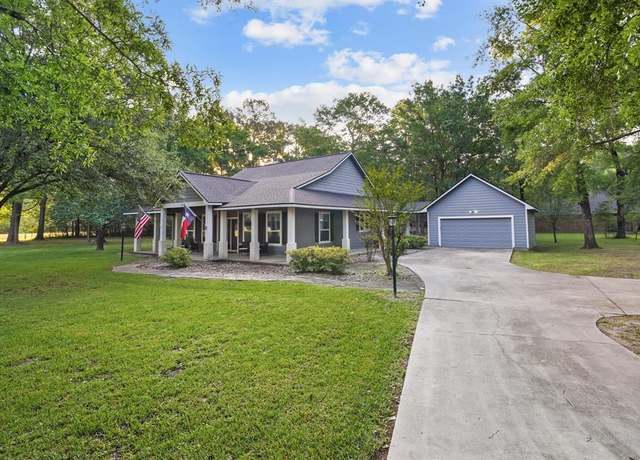 Property at 11718 Creek View Ln, Conroe, TX 77385, 3 beds, 2 baths