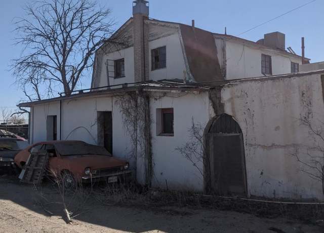 Property at 220 Gibbs St, El Paso, TX 79907, 9 beds, 3 baths