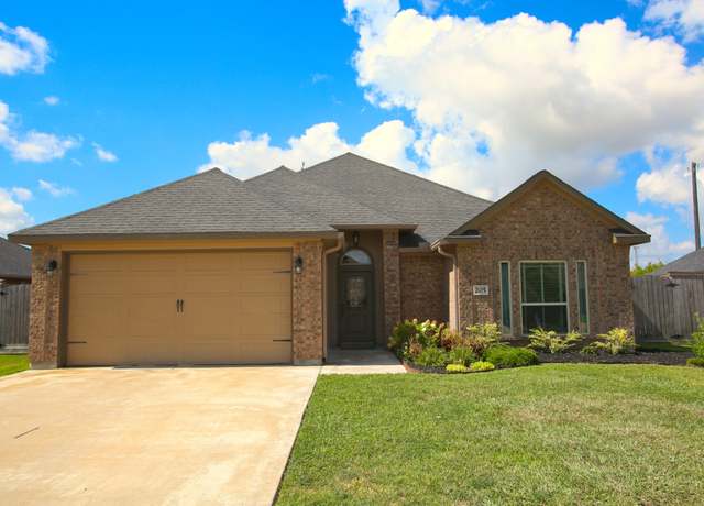 Property at 205 Rock Rose, Lake Jackson, TX 77566, 3 beds, 2 baths