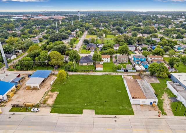 Property at 1302 Texas Ave, Texas City, TX 77590