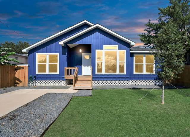 Property at 1737 Tabor St, Houston, TX 77009, 3 beds, 2 baths