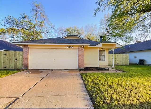 Property at 10930 Spanish Grant Dr, Sugar Land, TX 77498, 2 beds, 2 baths