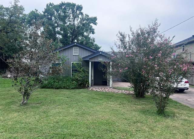 Property at 219 Lakeside Dr, Kemah, TX 77565, 3 beds, 1.5 baths