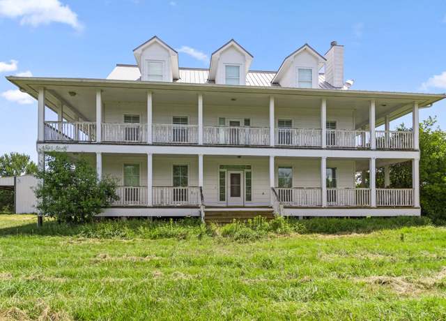 Property at 812 W Tobias Rd, Ellinger, TX 78938