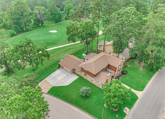 Property at 660 Hillcrest Dr, Huntsville, TX 77340, 4 beds, 2.5 baths