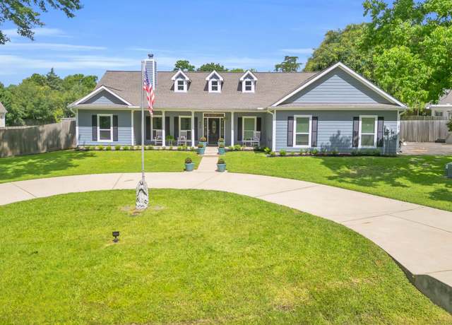 Property at 649 Old Plantersville Rd, Montgomery, TX 77316, 4 beds, 2 baths
