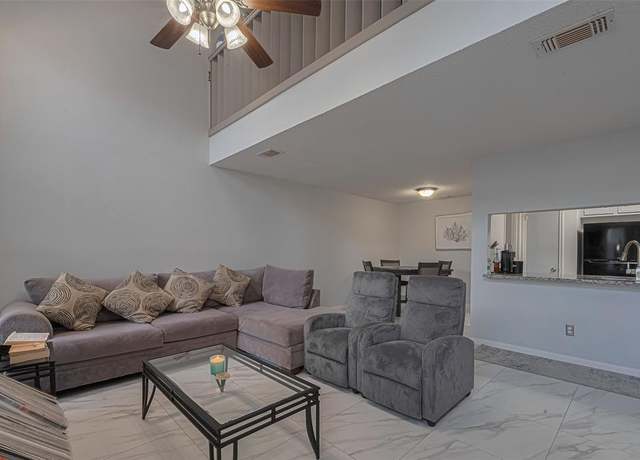 Property at 13798 Hollowgreen Dr #305, Houston, TX 77082, 2 beds, 1.5 baths