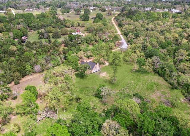Property at 575 Oak Meadow Rd, Bellville, TX 77418, 4 beds, 3.5 baths
