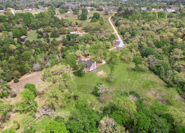 Property at 575 Oak Meadow Rd, Bellville, TX 77418, 4 beds, 3.5 baths