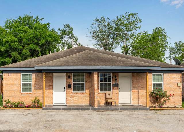 Property at 3808 Cochran St, Houston, TX 77009, 4 beds, 2 baths