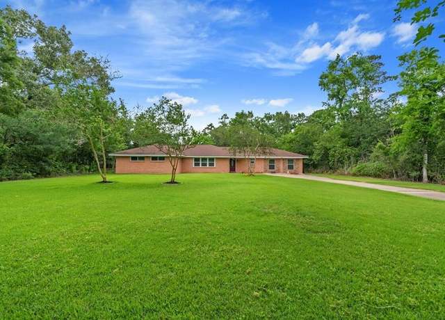 Property at 3526 Elm Dr, Dickinson, TX 77539, 3 beds, 3 baths
